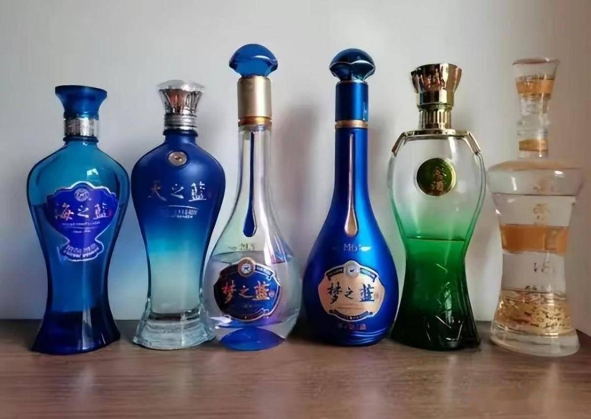 同為洋河系列白酒，海之藍(lán)、天之藍(lán)、夢(mèng)之藍(lán)區(qū)別在哪？弄清楚再喝