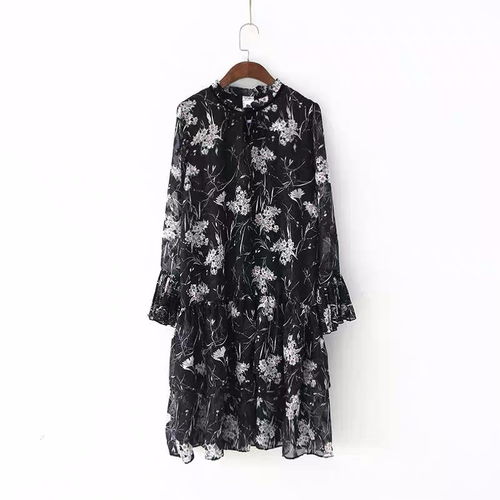 童裝批發(fā)市場的商機(jī)探索 從武漢精品折扣到成都服裝鞋帽