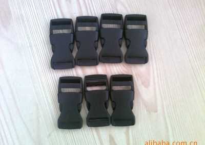 聚焦品質(zhì)與細(xì)節(jié) 精品插扣在箱包鞋帽服裝輔料中的核心價(jià)值